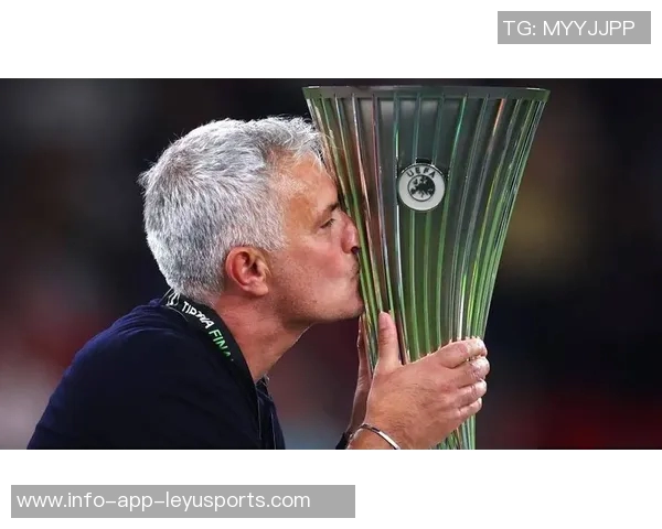 穆里尼奥获地中海卓越奖感慨与罗马深厚联系或许不配但心存感激 穆里尼奥获地中海卓越奖感慨与罗马深厚联系或许不配但心存感激