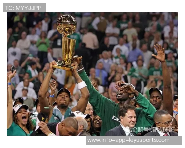 皮尔斯谈与女友共同观看色情片的亲密体验与感受