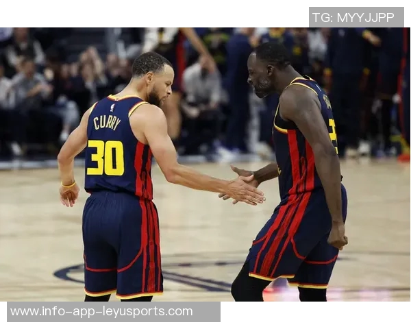 微笑刺客与库里：追梦勇士的控卫之道与得分型控球后卫的魅力解析