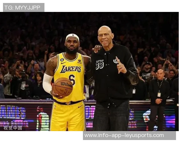 湖人迎战爵士詹姆斯和文森特伤情升级为出战成疑