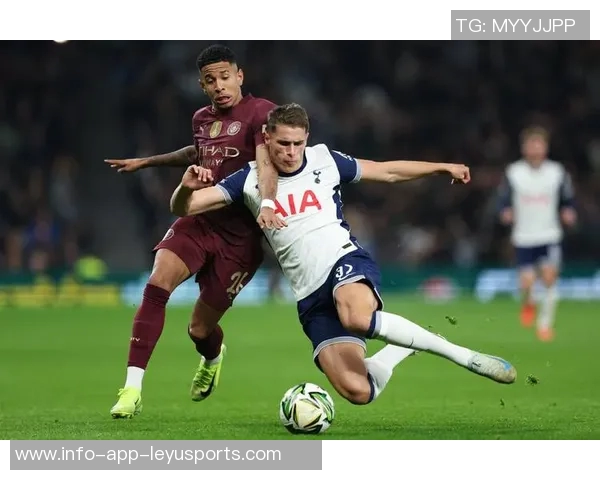 英媒报道亚伯拉罕希望重返英超争夺世界杯名额维拉等队表现出浓厚兴趣